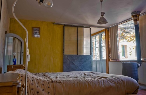 Valensole Otro | Isolated, authentic farmhouse with natural swimming pool