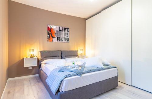 Monza Apartamento | Isolino Bridge Apartment - Historic Center
