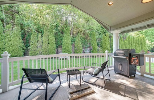 Issaquah Casa | Issaquah Retreat Near Lake Sammamish State Park!
