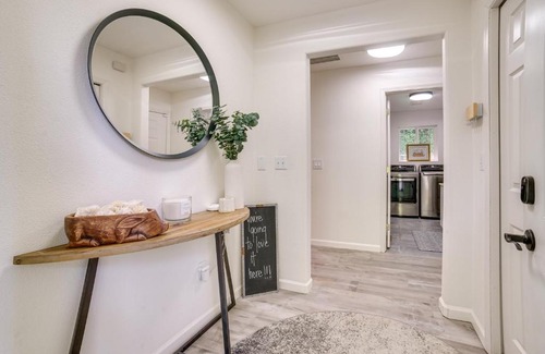 Issaquah Casa | Issaquah Retreat Near Lake Sammamish State Park!