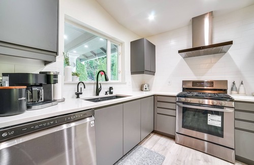 Issaquah Casa | Issaquah Retreat Near Lake Sammamish State Park!