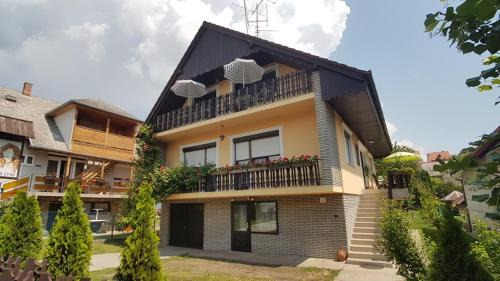 Vonyarcvashegy Apartamento | István apartments