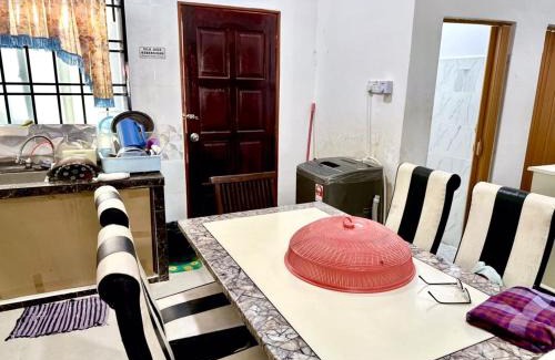 Kota Tinggi Casa | Isyfaq Homestay 2 bedroom & 2 bathroom