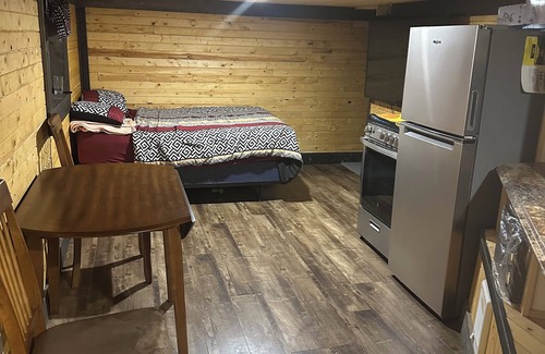Summerford Cama Y Desayuno | It is a bed and breakfast and it is in my basement of my house