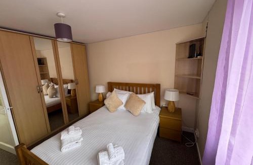 Sighthill Apartamento | It is a spacious and beautiful home