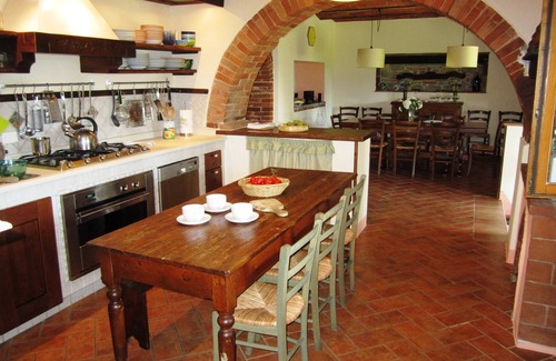Monte San Savino Villa | Hermosa villa toscana - Piscina - Horno de pizza - Cocina gourmet - Bochas