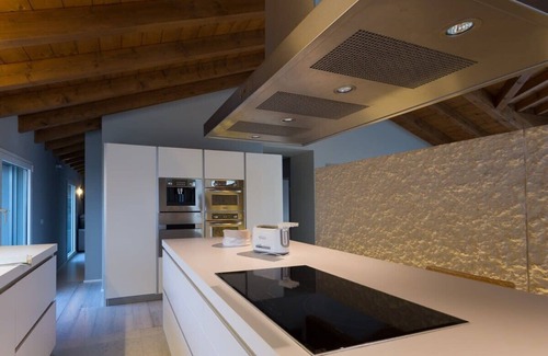 Maccagno Apartamento | Luxury 4 bed penthouse apartment with pool