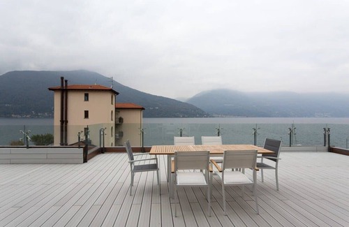 Maccagno Apartamento | Luxury 4 bed penthouse apartment with pool