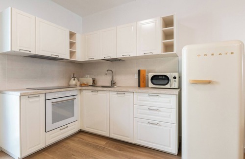 Marina di Pisa Apartamento | Taro's Blue Sea Apartment by Pleiades Home
