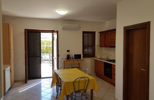Santa Maria del Cedro Casa | Hermosa casa de campo cerca de la playa y todos los servicios de trapo. a pie