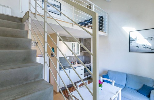 Rosignano Solvay Apartamento | Bonito apartamento para 6 personas con A/C, WIFI, TV, balcón y aparcamiento