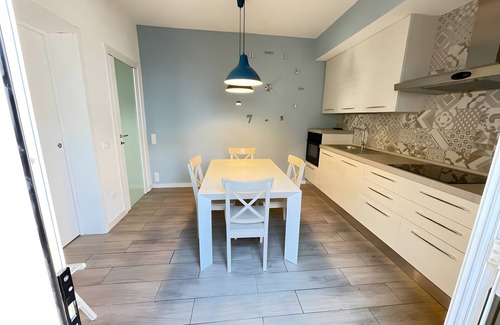 Rosignano Solvay Apartamento | Apartamento 'La Gabbianella Mare' con Wi-Fi y aire acondicionado