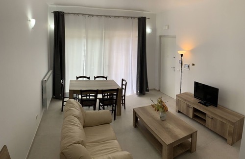 Santa Caterina Dello Ionio Marina Apartamento | New apartment (2021) spacious for 7 people and within walking distance to the sea
