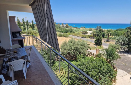 Santa Caterina Dello Ionio Marina Apartamento | Nina's house 4, 300 meters from the sea
