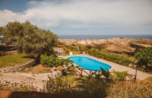 Santa Caterina dello Ionio Casa | Calàmi - Villa Romeo - Private Apartments with Pool, Seaview & Olive Grove