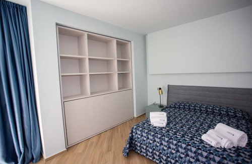 Santa Maria di Castellabate Hotel | ZEUS-Triple-Confortable-Baño Privado-Balcón