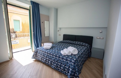 Santa Maria di Castellabate Hotel | CAMERA CIRCE-Doble con dos camas-Clásico-Baño Privado-Balcón