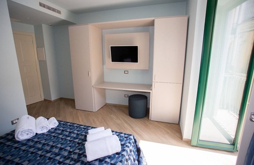 Santa Maria di Castellabate Hotel | CAMERA CIRCE-Doble con dos camas-Clásico-Baño Privado-Balcón