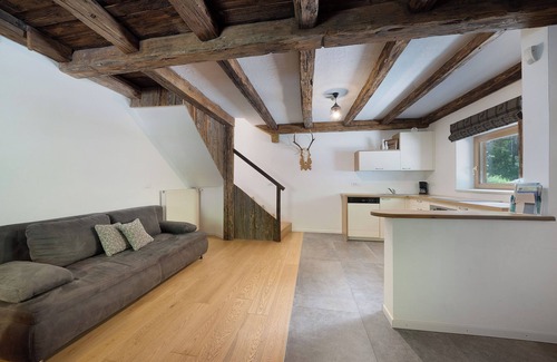 Senale San Felice Apartamento | Apartamento "Unterurbanhof Die Eins" con vistas a la montaña, terraza con jardín y sauna
