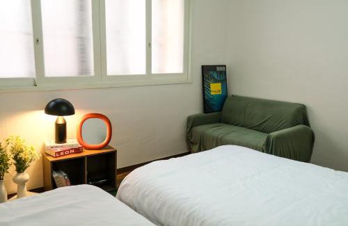 Gyeongnidan-gil Villa | Itaewon, Seoul, Comfortable Family Room for 4