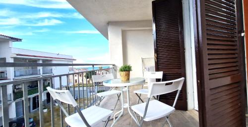 Santa Maria del Cedro Apartamento | Italian coastal escape - 5 minutes from the sea