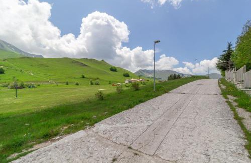 Bolognola Casa | Italian Experience-Casa TraMonti