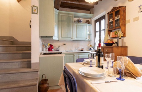 Cascine-La Croce Apartamento | Apartamento en Bientina con 2 habitaciones, capacidad 4