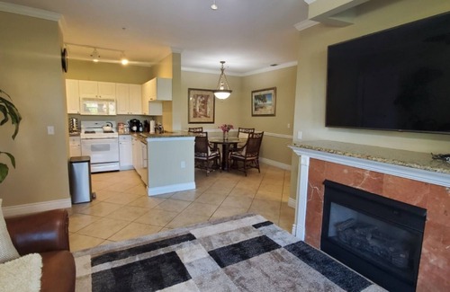 Clearwater Condominio | Italian style Waterfront Resort