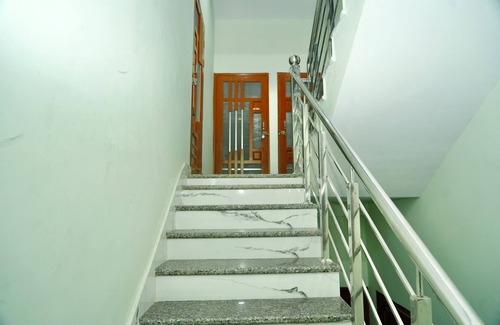 Haridwar Apartamento | Its a brand new construction ideal for pilgrimage travelers.