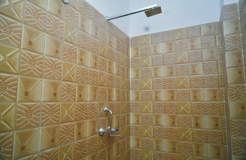 Haridwar Apartamento | Its a brand new construction ideal for pilgrimage travelers.