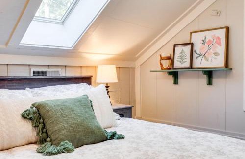 Franklin Casa | Its a Cabin Life 4 bed 2 bath