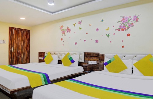 Indore Casa | Itsy By Treebo - Grand Vardhaman