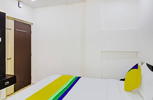 Nagpur Hotel | Itsy By Treebo - New Shraddha Inn
