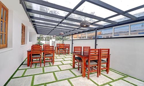 Kochi Hotel | Itsy Hotels Palm Grove By D2V