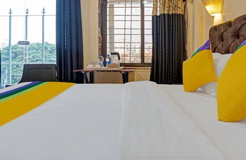 Pune Casa | Itsy Hotels Punest