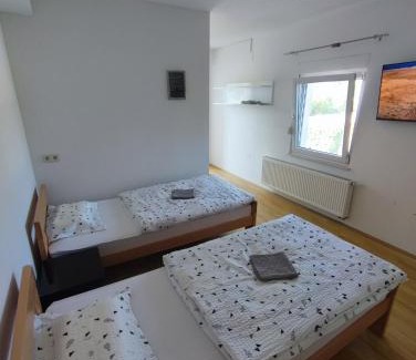 Ljubuski Casa | Ivan Experience BackPacker
