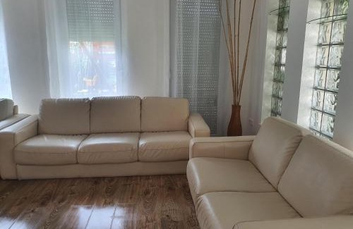Balatonlelle Apartamento | Ivett apartmanház