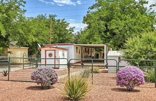 Ivins Casa | Ivins Retreat with Private Yard and Mtn Views!