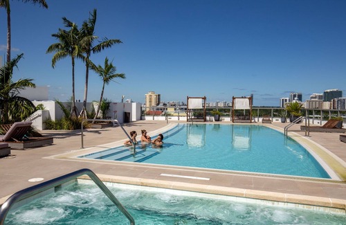 Bay Harbor Islands Apartamento | Ivory on the Bay