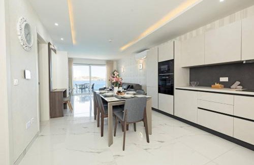 Bugibba Apartamento | Ivory Suite Seafront With Views!- Fl 13 By Homely