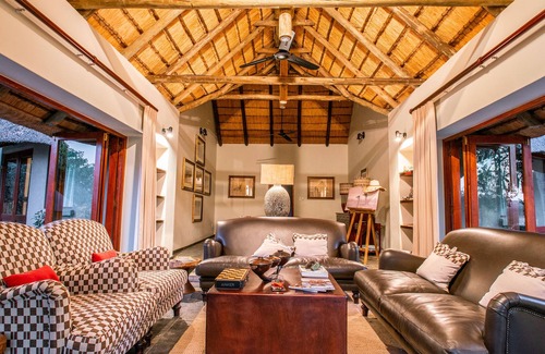 Kruger National Park Cabina | Ivory Wilderness River Rock Lodge