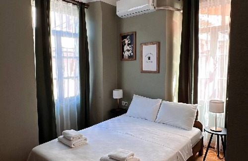 Ayvalik City Center Hotel | Ivy Ayvalik Coffee & Wine & Hotel