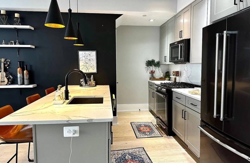 Trinidad Condominio | Ivy City neighborhood Gem! 2BR with 2.5 Bathroom Condo