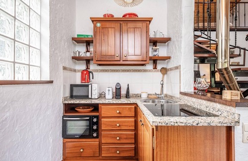Faial Casa | Ivy Cottage by Madeira Sun Travel