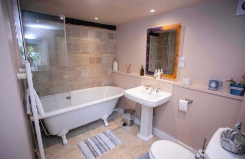 Pulborough Casa | IVY COTTAGE