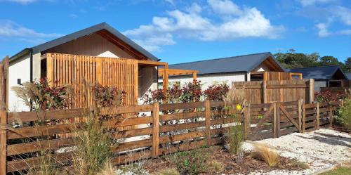 Colonia de Chapadmalal Casa | IZ chapa - Casa 5 - Casa en Chapa a estrenar a cuatro cuadras de Luna Roja - Hola Sur