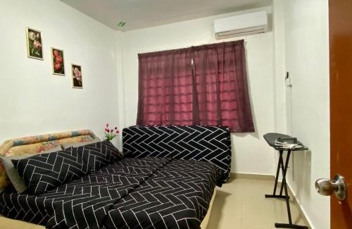 Tanjung Tanah Merah Apartamento | Izdisa Muslim Homestay For Muslim Groundfloor Pool view