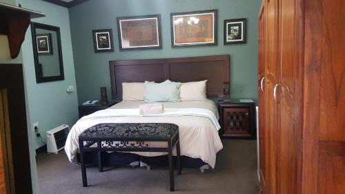 Ermelo Cabina | Izimbali Lodge and Restaurant