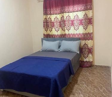 West Coast Division Casa | Izzy Guest House