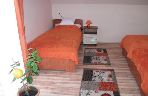 Gyorujbarat Casa | Jóbor Vendégház